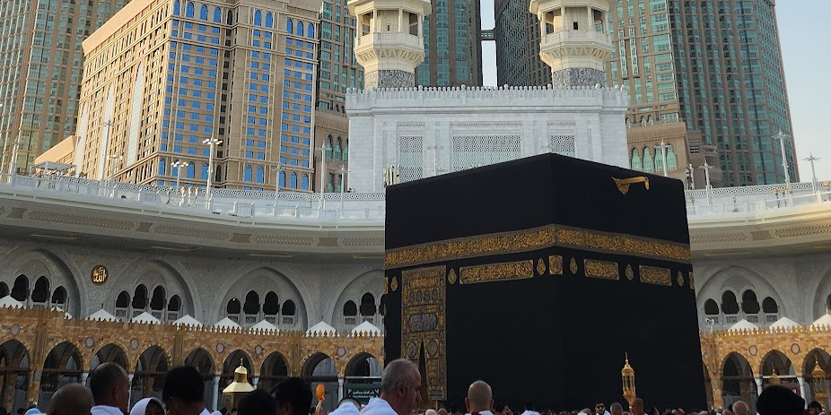 Melihat Lebih Dalam Keindahan Masjidil Haram